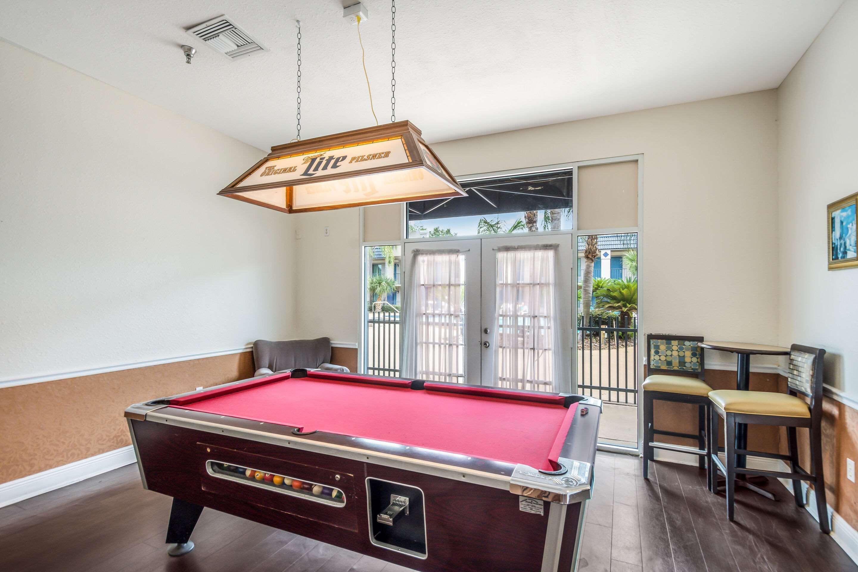 Clarion Inn & Suites Central Clearwater Beach Exteriör bild